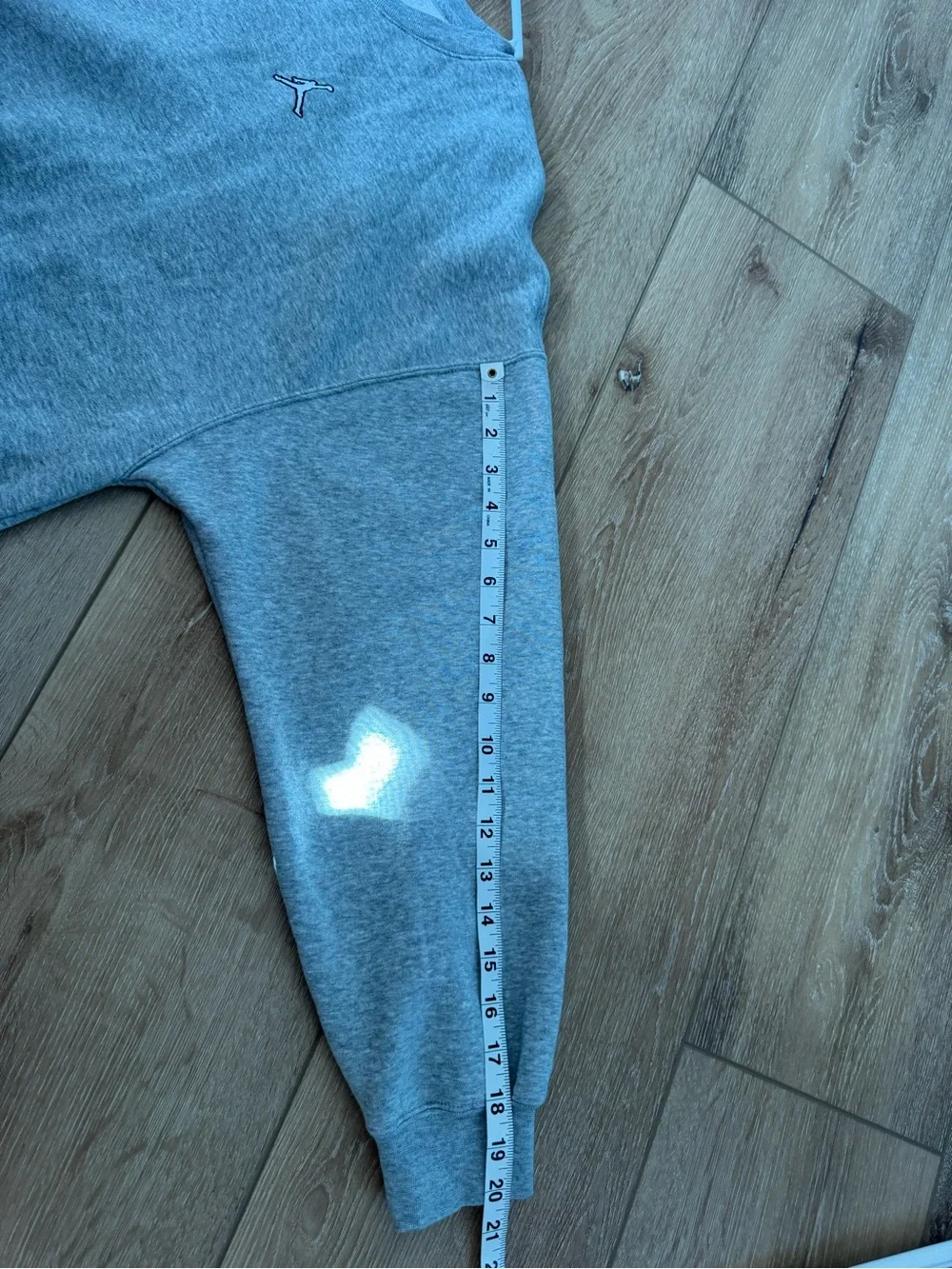 Jordan Men’s Brooklyn Fleece Heather Grey sweatshirt Loose Fit size Large